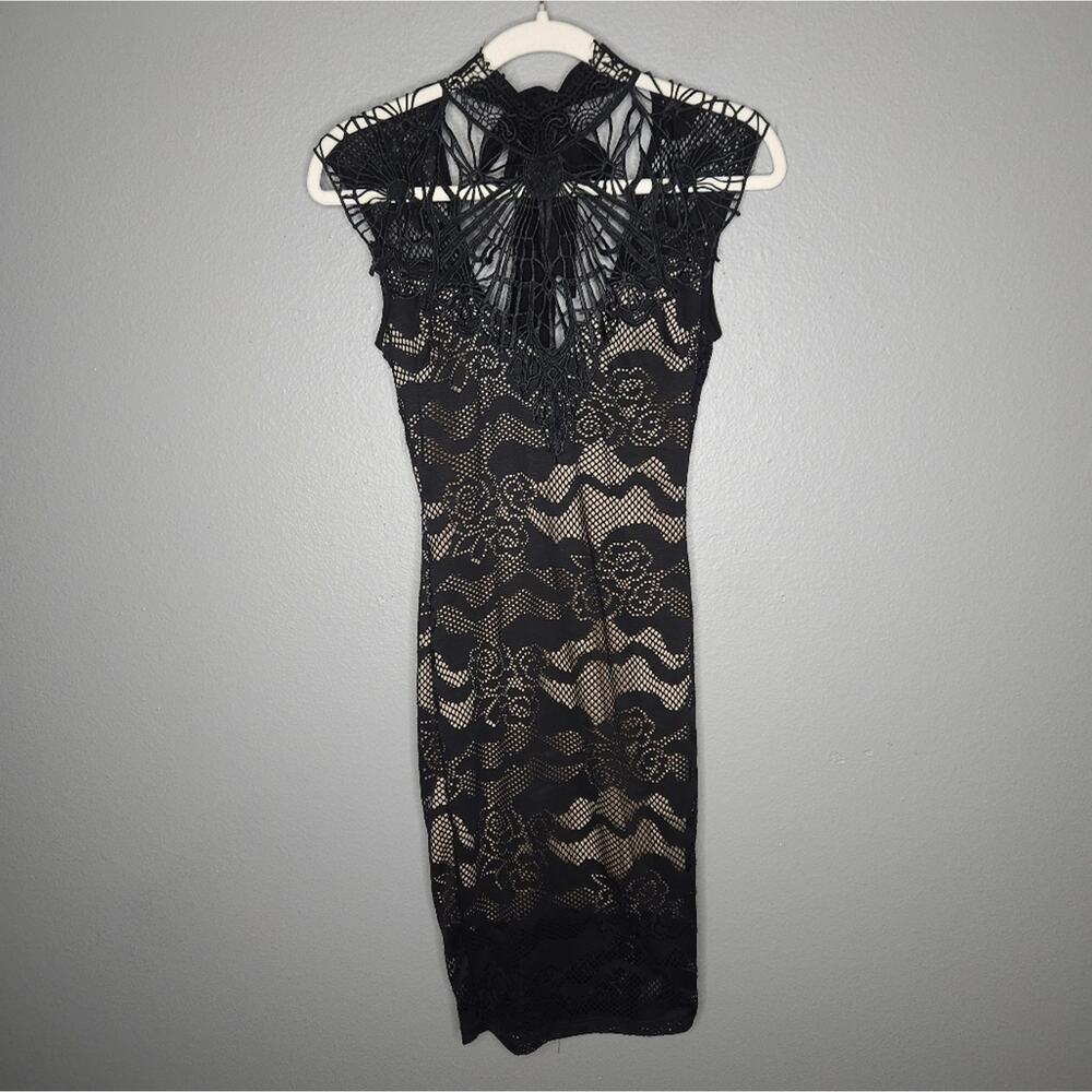 Windsor Lace Midi Dress